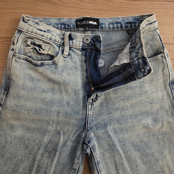 Fashion Nova Acid Wash Straight Leg Jeans- 5 - Picture 5 of 12